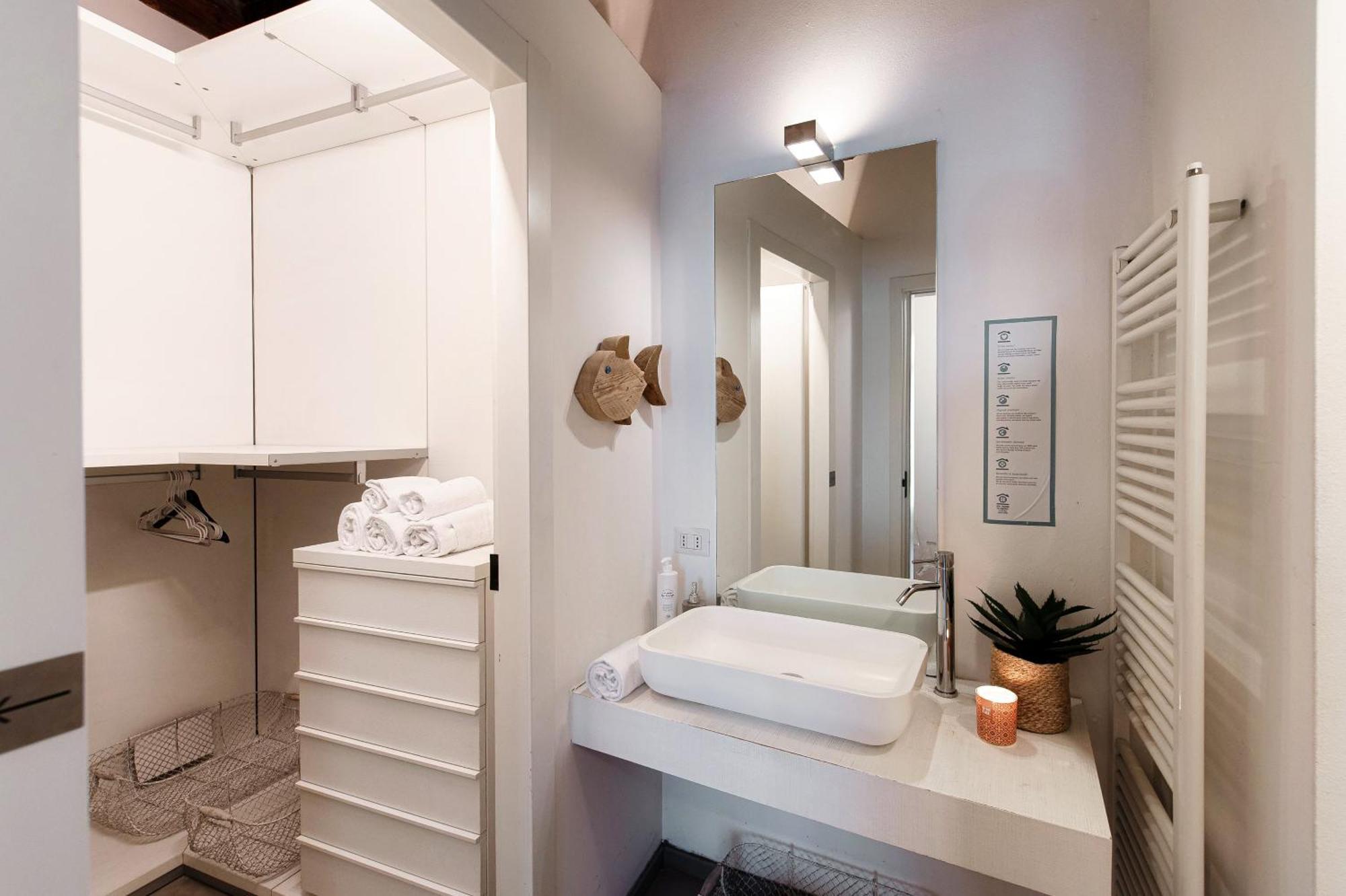 Corte Delle Rondini - Bymyhomeincomo Buitenkant foto