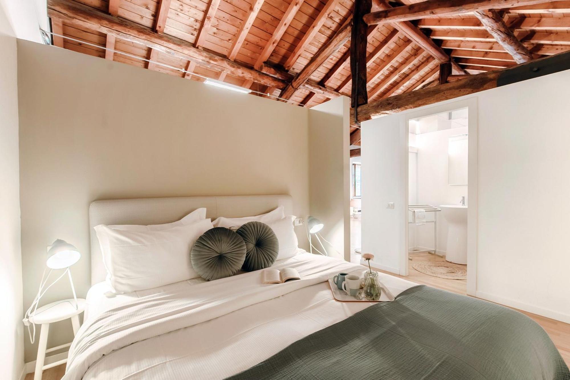 Corte Delle Rondini - Bymyhomeincomo Buitenkant foto