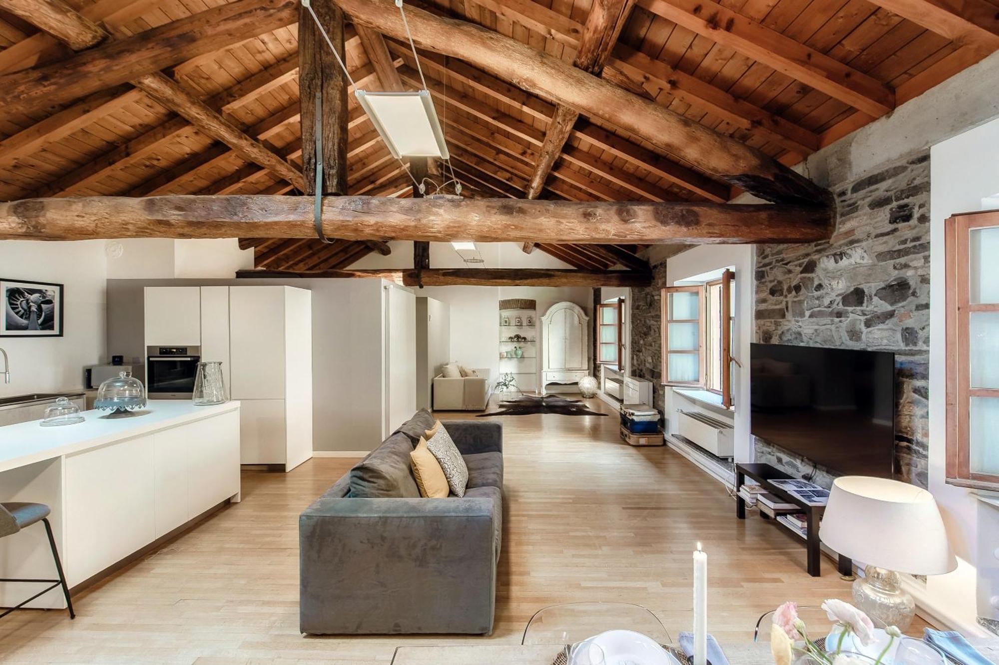 Corte Delle Rondini - Bymyhomeincomo Buitenkant foto