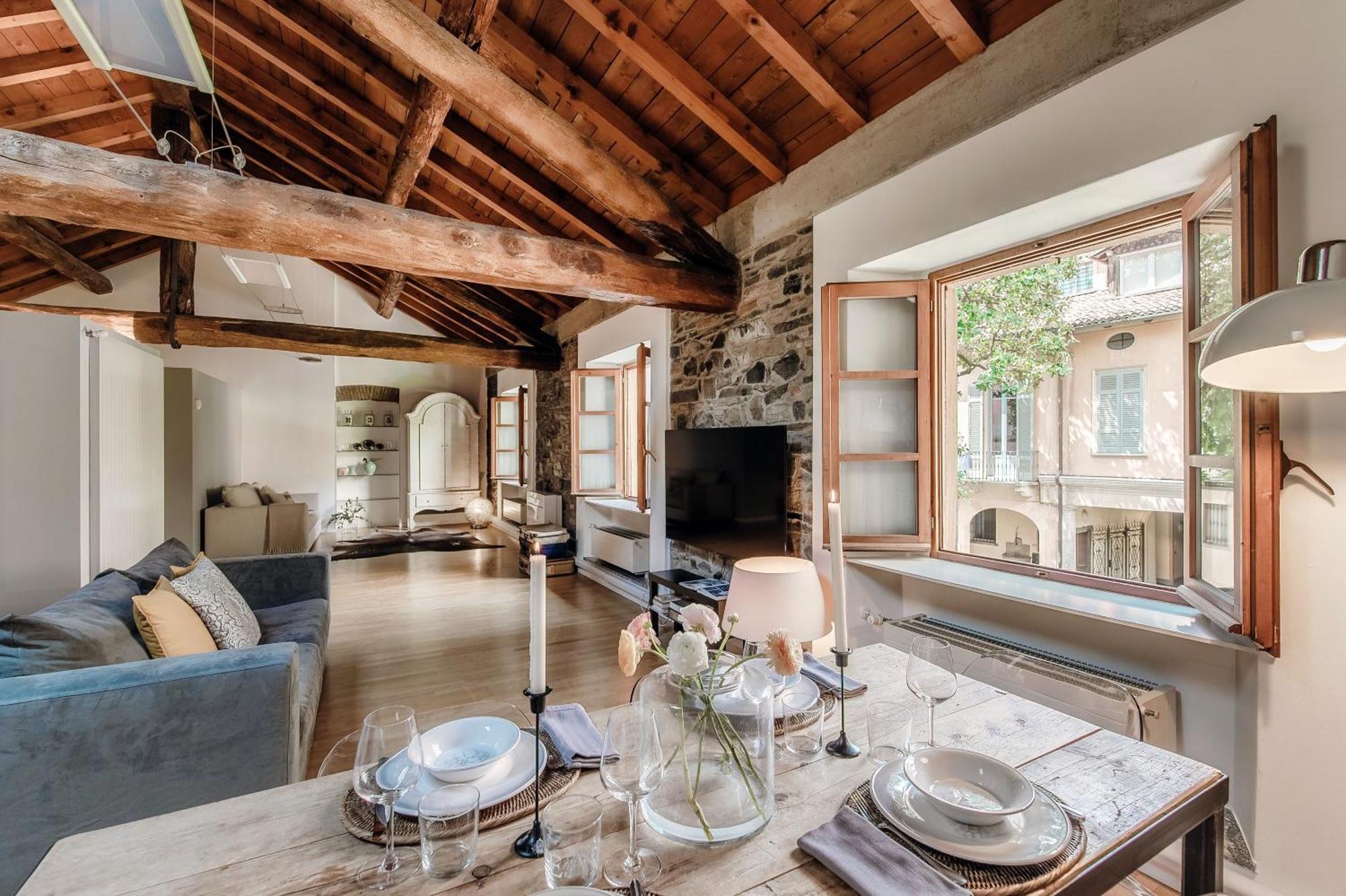 Corte Delle Rondini - Bymyhomeincomo Buitenkant foto